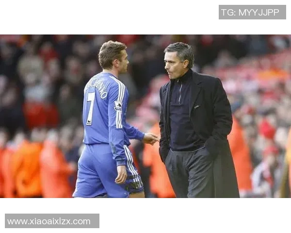 足球明星的光辉瞬间与无畏精神的生动描绘 足球明星的光辉瞬间与无畏精神的生动描绘