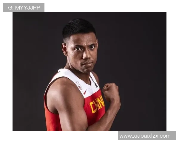 身高195厘米的足球明星如何在绿茵场上展现超凡魅力与实力 身高195厘米的足球明星如何在绿茵场上展现超凡魅力与实力