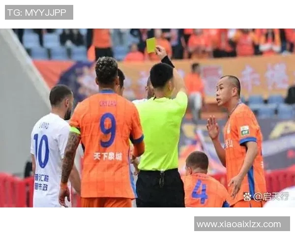 二八分的足球明星揭秘:他们如何在赛场上演绎辉煌与挑战 二八分的足球明星揭秘:他们如何在赛场上演绎辉煌与挑战